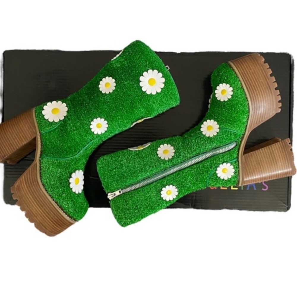 DollsKill